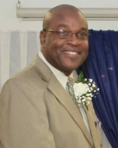 Dr. Oscar Noel Ocho